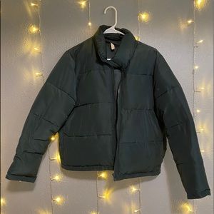 Brandy Melville Cropped Puffer Jacket